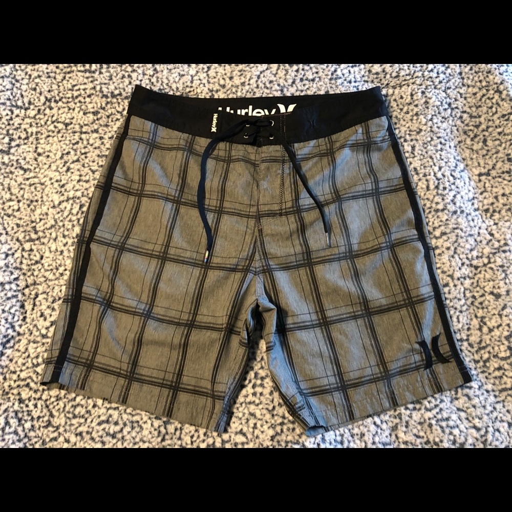 Men’s Hurley Board Shorts SZ 31